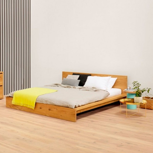Dormitorio privado con Cama Mo madera roble de E15 disponible en Moisés Showroom