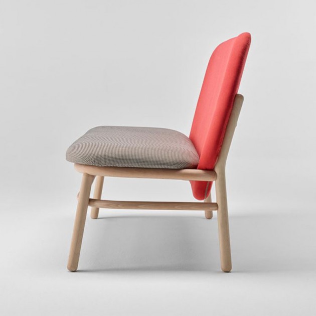 Perfil sillón doble Lana madera respaldo alto de Ondarreta en Moises Showroom
