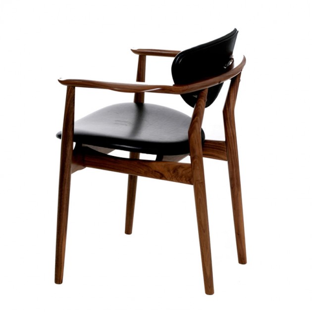 109 leather Chair de Finn Juhl en Moises Showroom