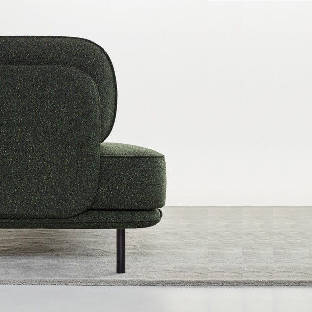 Butaca Numeral diseñada por Arnau Ryena para Trébol Mobiliario tapizado verde