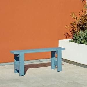 Weekday small azur blue bench de HAY